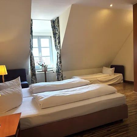 Hotel Goldener Adler 3*