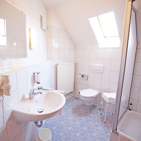 Hotel Goldener Adler Garni Hallstadt