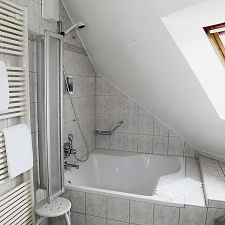 Goldener Adler Garni 3* Hallstadt
