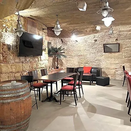 Hotel Goldener Adler Garni 3*