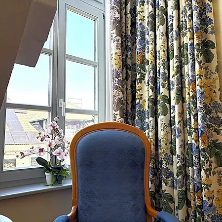 Goldener Adler Garni Hotel Hallstadt