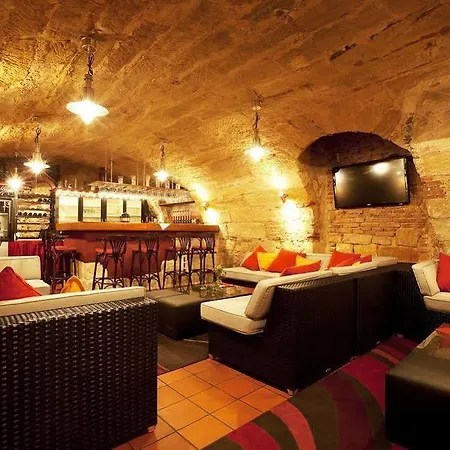 Goldener Adler Garni Hotel 3*
